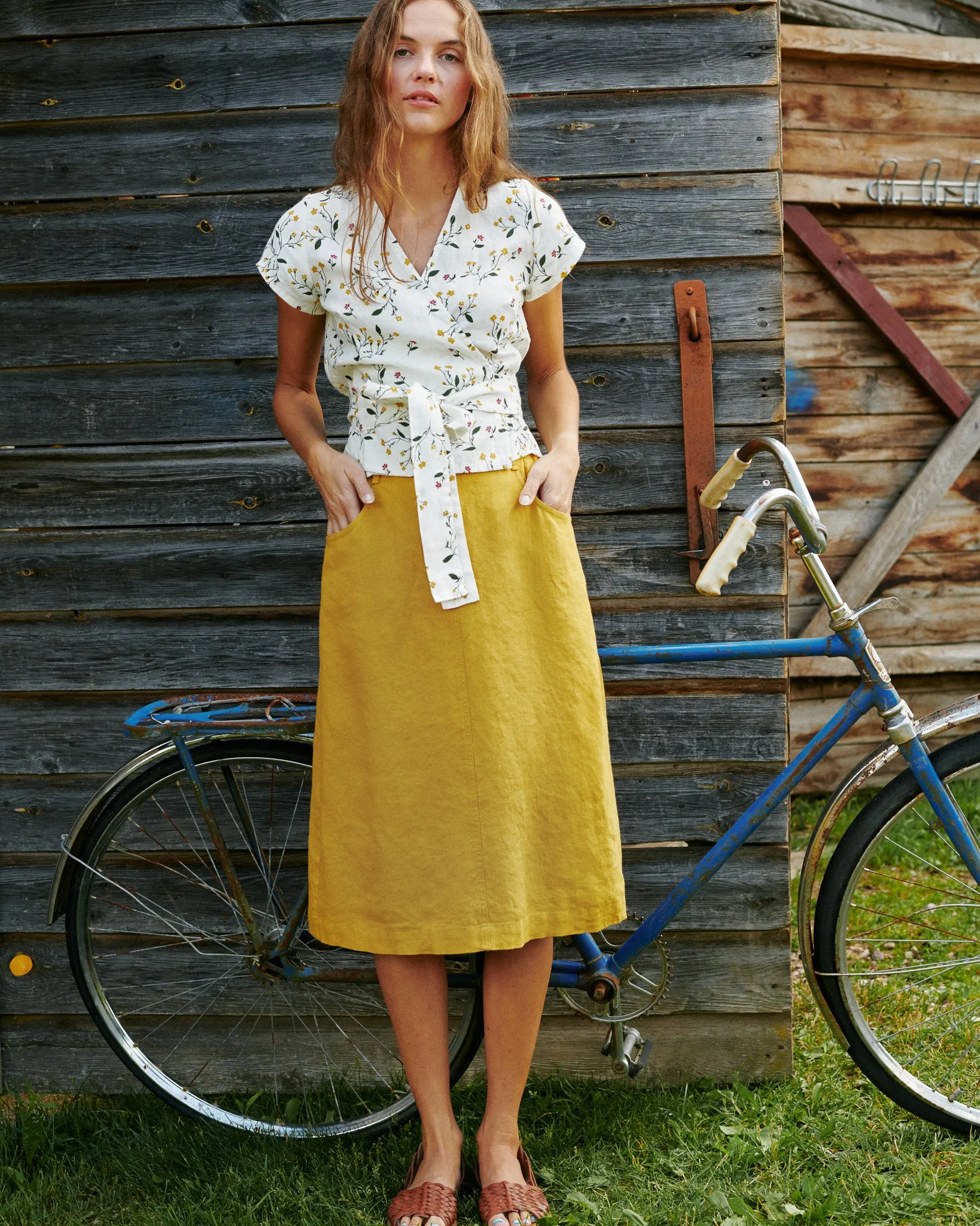 R: MATERA linen skirt (Size: M; Color: Milky White/Blue Rose)