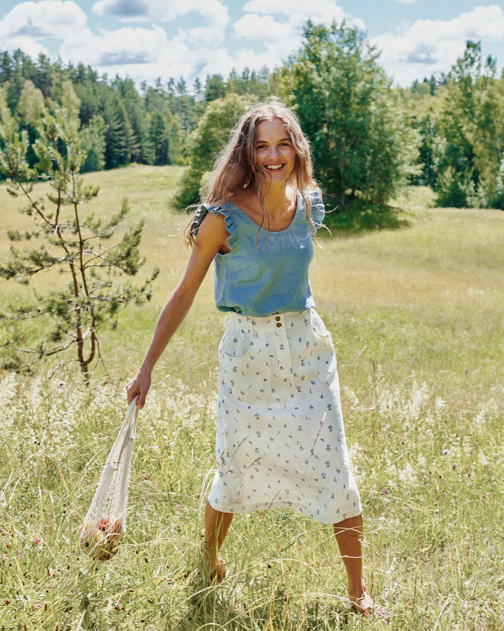 R: MATERA linen skirt (Size: M; Color: Milky White/Blue Rose)