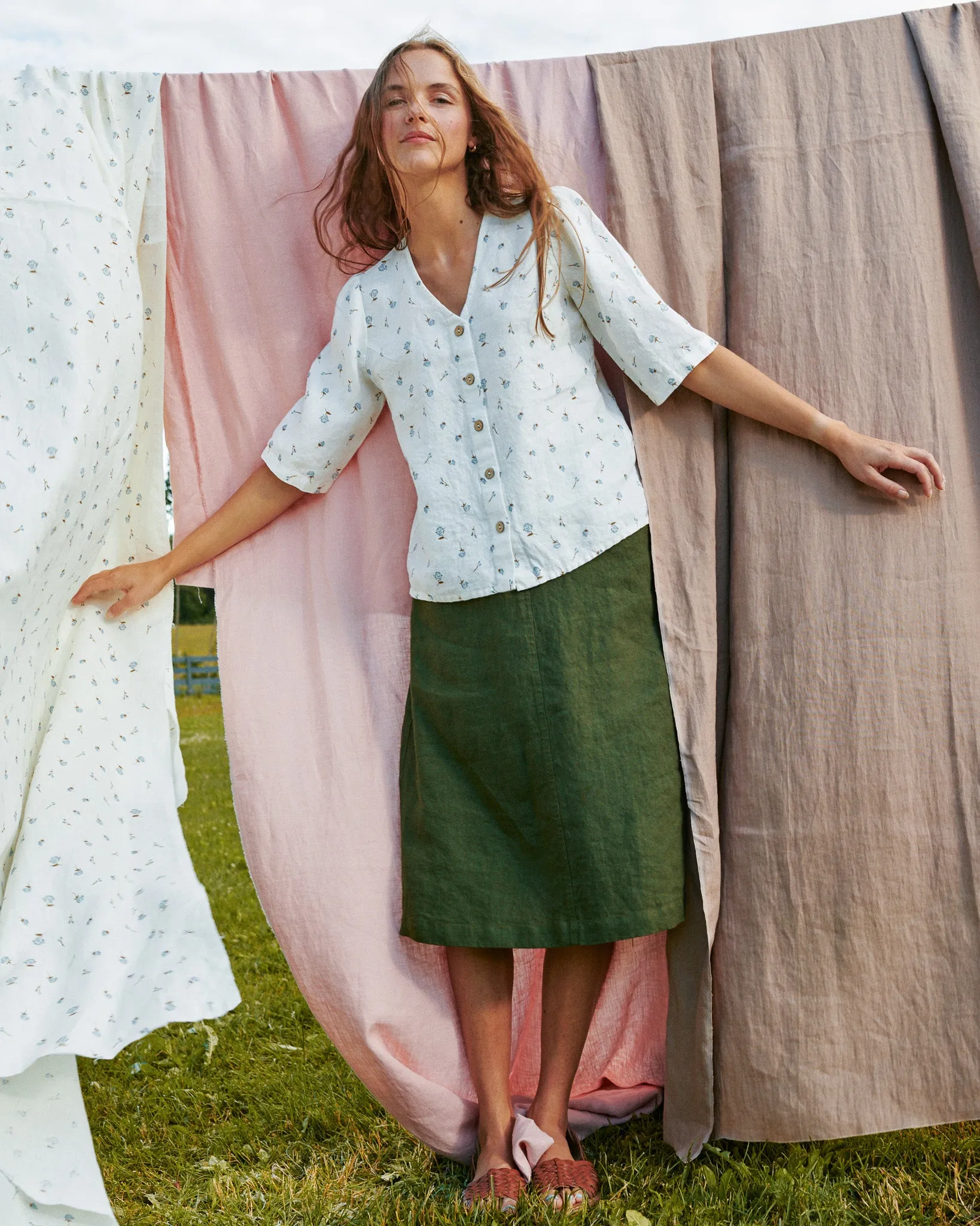 R: MATERA linen skirt (Size: M; Color: Milky White/Blue Rose)