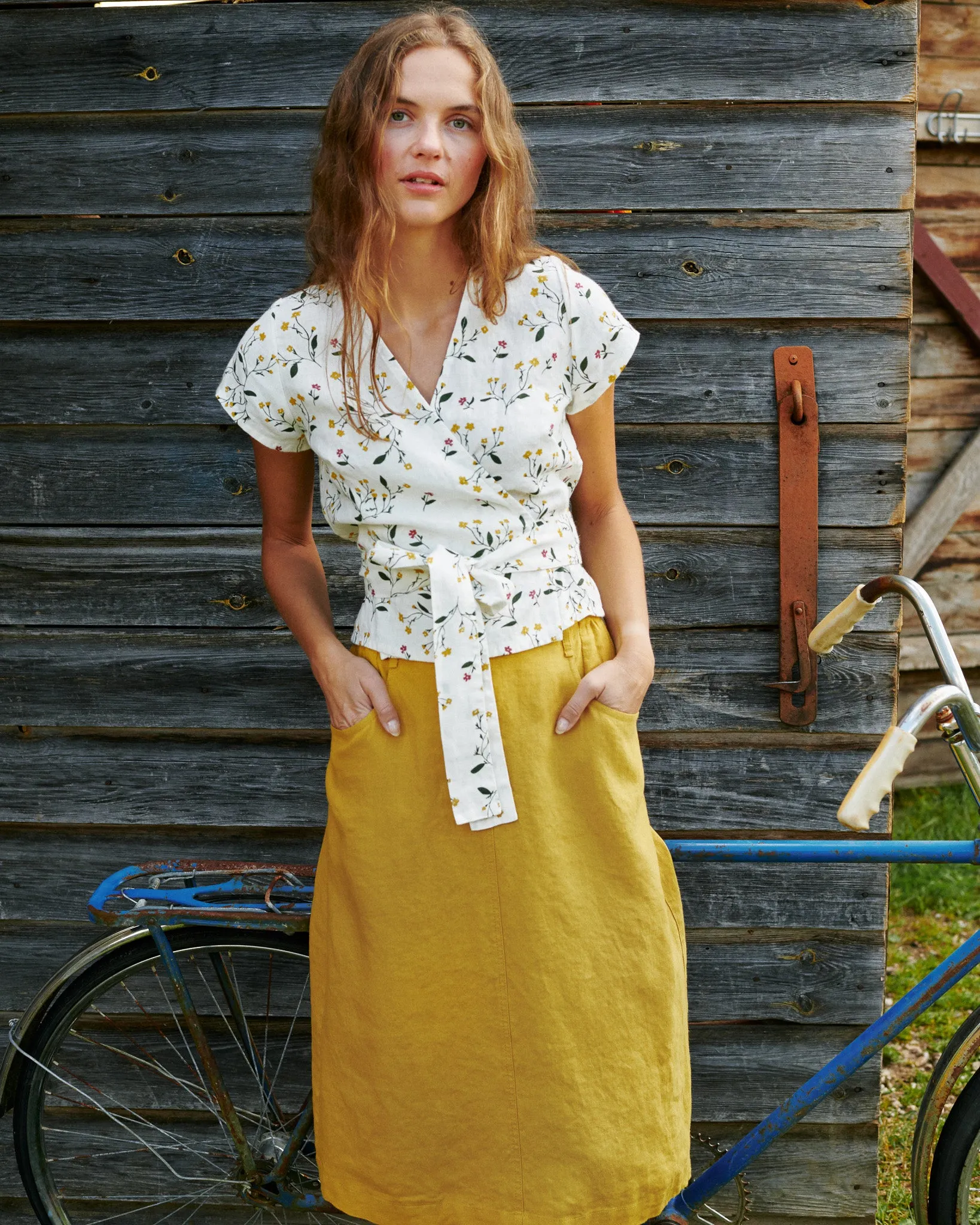 R: MATERA linen skirt (Size: M; Color: Milky White/Blue Rose)